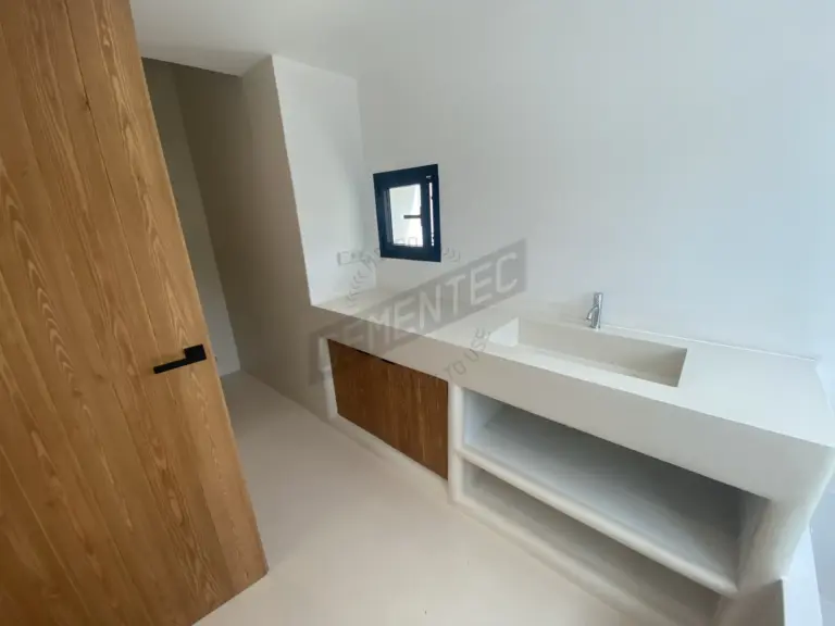 cementec-job-bathroom-16-microcementlocation.webp